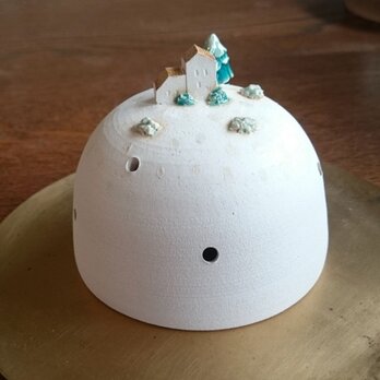 小さな丘の灯り～茶色い屋根のお家～006