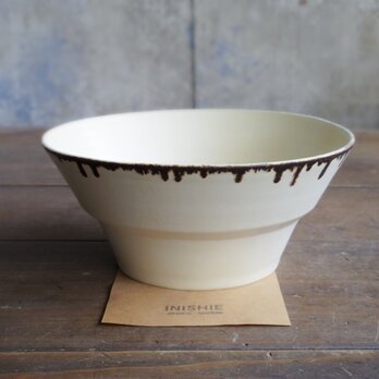 黒縁檸檬乳白段鉢