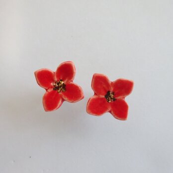 小さい花のpieace／earring (赤）の画像