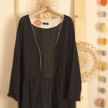ウールガーゼのロングカーディガン♪黒×元気カラ―の着物の画像