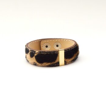 Harako Leather Bangle（Giraffe）