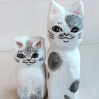 木彫り猫　白の画像