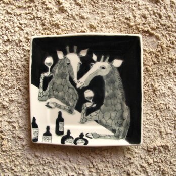 ノアール皿「キリン」