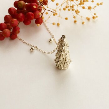 White tree necklaceの画像