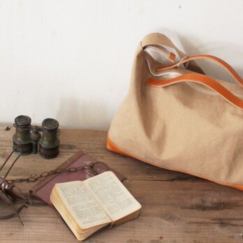 nomad・タン（タンニン染帆布×レザーショルダーバッグ）