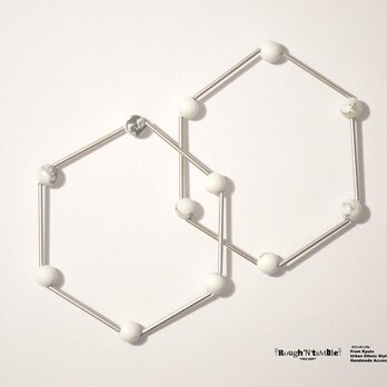 Hexagon bracelet silver×howliteの画像