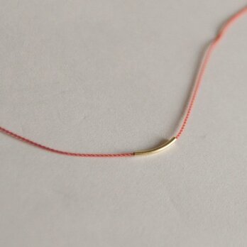 赤色ナイロン curved necklace k18の画像