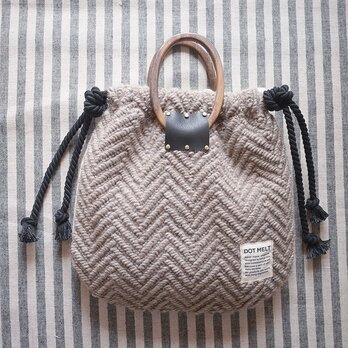 wood handle knit bag <charcoal>の画像