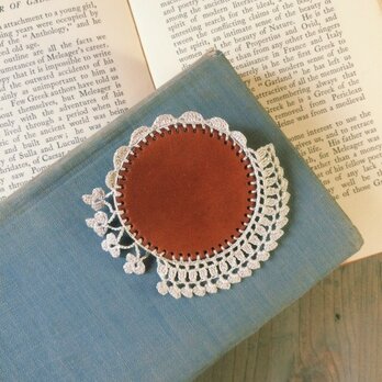 Leather&Crocheted lace Brooch