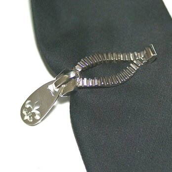 Silver zipper Jewel clipの画像