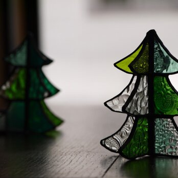 ステンドグラス　クリスマスツリー ｆの画像