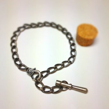 チャーム付きチェーンブレスレット