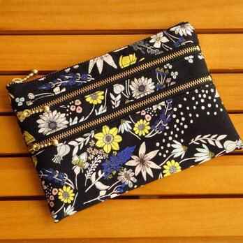 トリプルファスナーポーチ 黄色と青紫の花々  ＊062＊