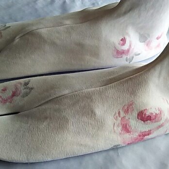 ピンクの薔薇の足袋　(ストレッチ)の画像