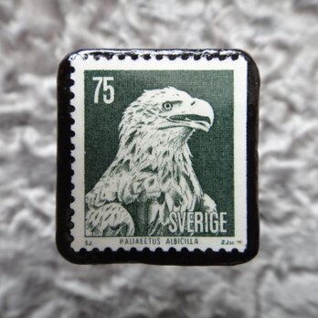スウェーデン　鷲切手ブローチ 560の画像