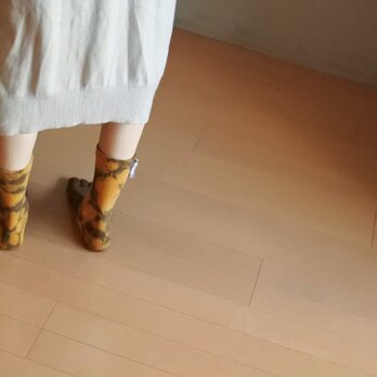 草木染めくつ下（M）