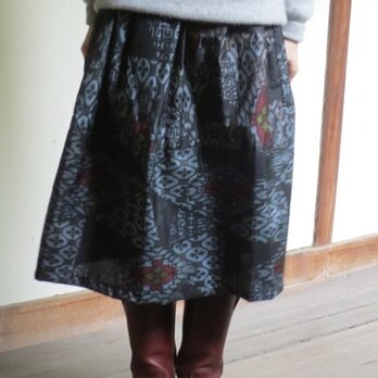 薄手大島紬でふんわりシックリメイクスカート☆ブーツに合う73㎝丈の画像