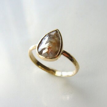 ナチュラルダイヤモンドの指輪(ペアシェイプ)の画像