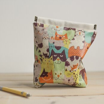 ラミネート　ポーチ　チャージャーケース　レンズケース　コスメポーチ