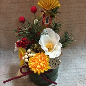 竹の器のお正月アレンジ(陶器)の画像