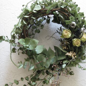 ユーカリとグリーンローズのwreathの画像