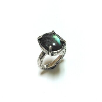 Forged Silver Ring w/Labradoriteの画像