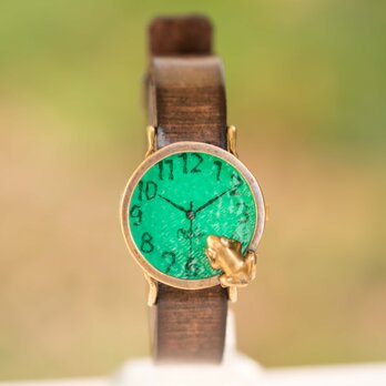 池をのぞく蛙腕時計M エメラルドの画像