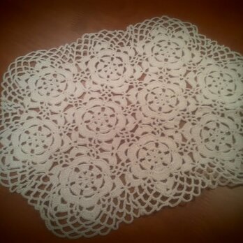 お花のレース編み（六角形・オフホワイト）の画像