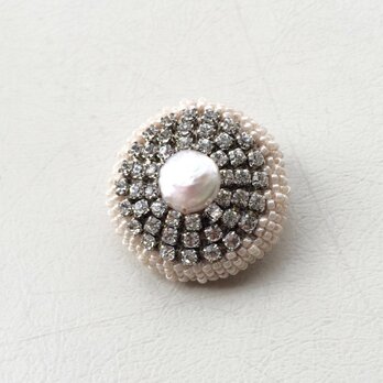 クラシックブローチ b