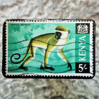 ケニヤ　切手ブローチ684の画像
