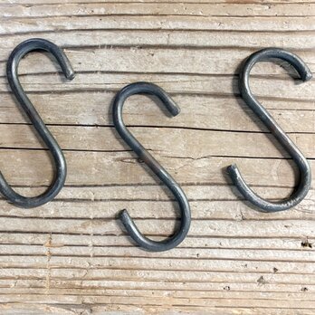 S字フック/ハンドクラフト【アイアンSフック/Iron S hook/3個入り】の画像