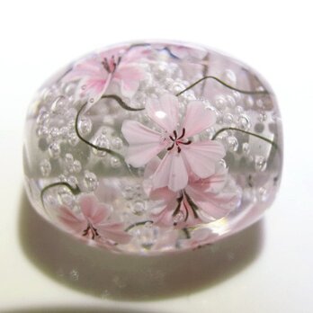 桜のとんぼ玉の画像