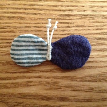 ちびちょうちょブローチ　１