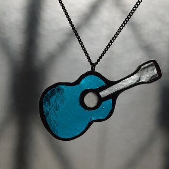 ギター (青)　ネックレスの画像