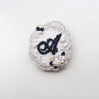 イニシャルブローチ 「Ａ」