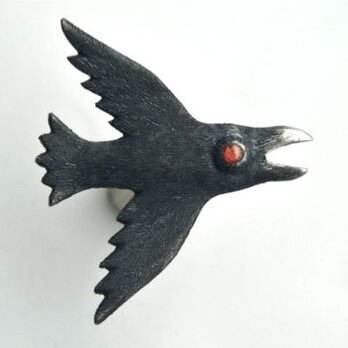カラスのピンブローチ
