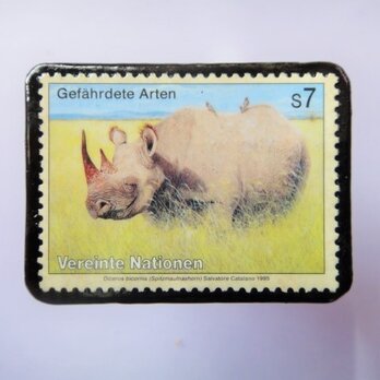 国連　野生保護切手ブローチ 840の画像