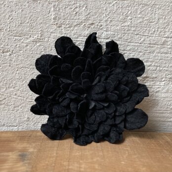 革花のブローチピン 2Lサイズ  ブラックの画像