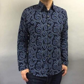 吉兆藍木綿シャツ（大唐草模様）
