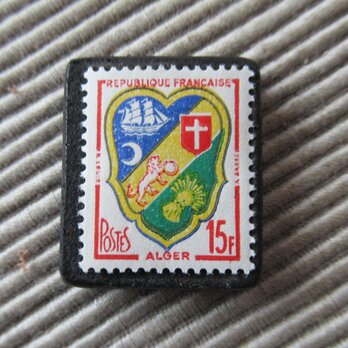 フランス　紋章切手ブローチ872の画像