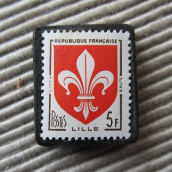 フランス　紋章切手ブローチ899の画像