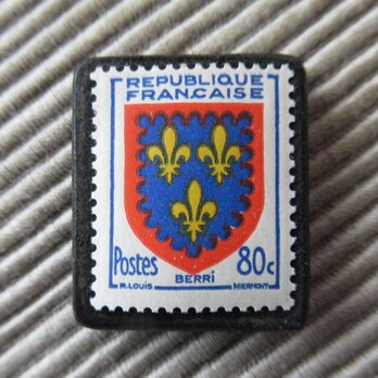フランス　紋章切手ブローチ915の画像