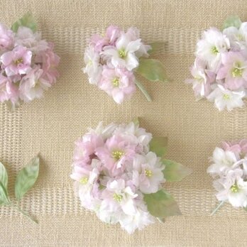 ほんのりピンクの桜 L * 2種シルク製 * コサージュ 髪飾りの画像