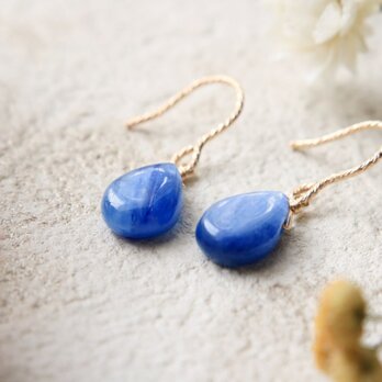 【再販】カイヤナイトの一粒ピアス