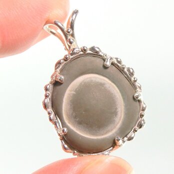 フェアリーストーンのペンダント2