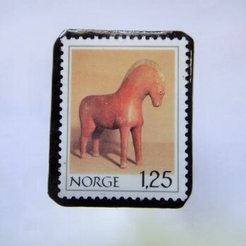 ノルウエー　切手ブローチ1022の画像