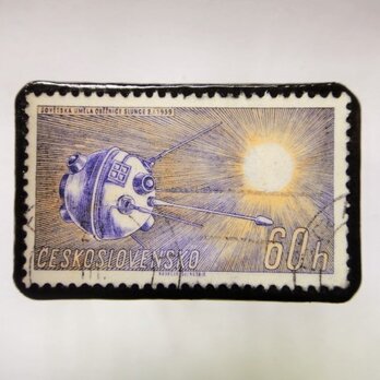 アップサイクル　チェコスロバキア　切手ブローチ1055の画像