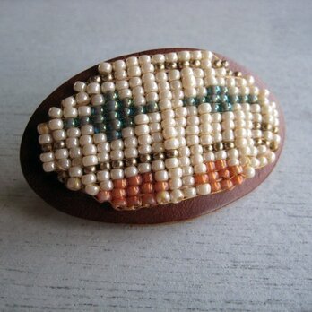 JAN beads barretteの画像