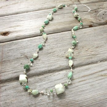 【SALE】Green Gems Necklaceグリーンの石のロングネックレスの画像