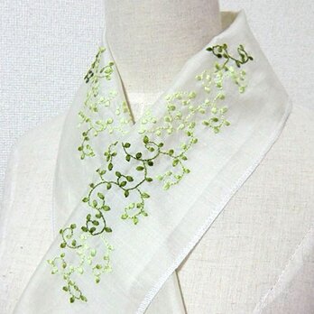 手刺繍半襟＊唐草緑の画像